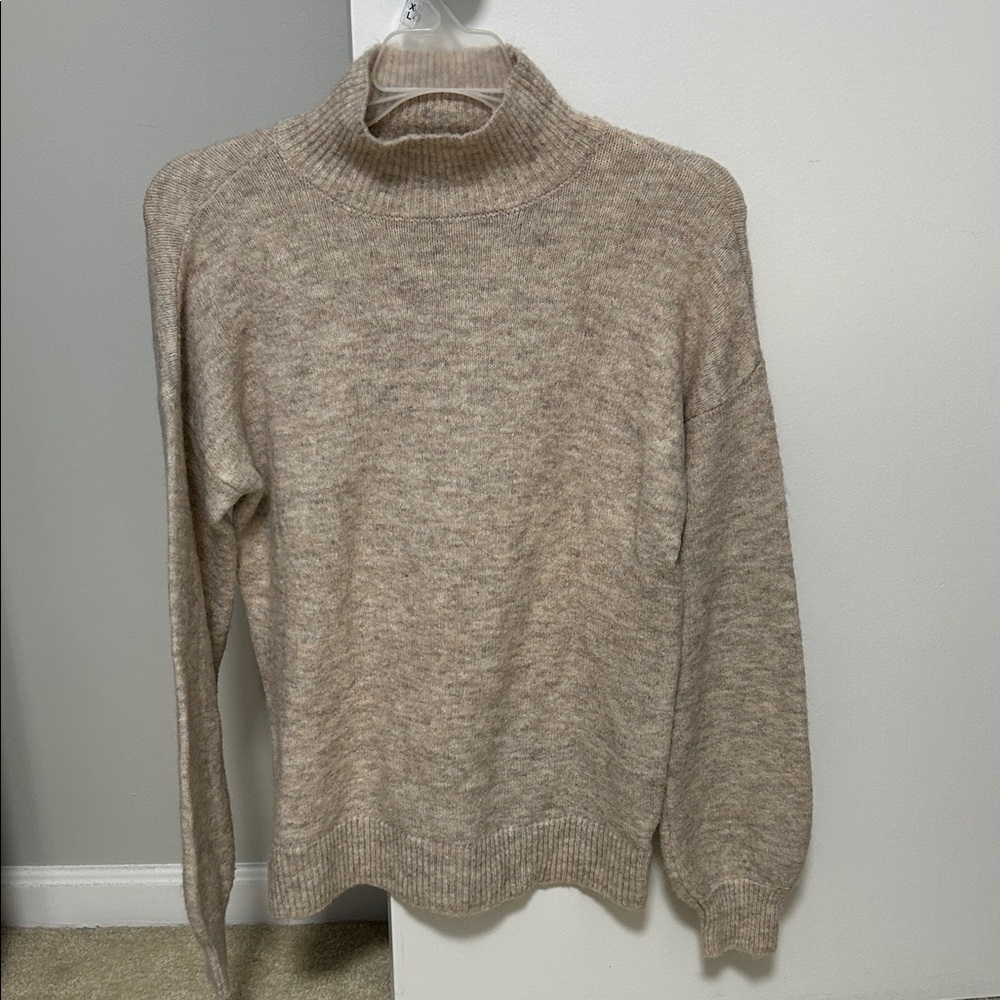 Marled Women’s Turtleneck Sweater in Beige